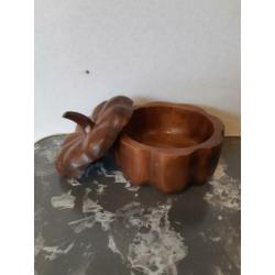 Mooie vintage houten schaaltje in de vorm van vrucht