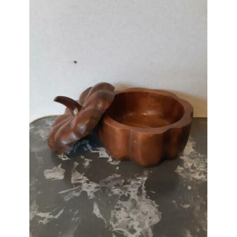 Mooie vintage houten schaaltje in de vorm van vrucht