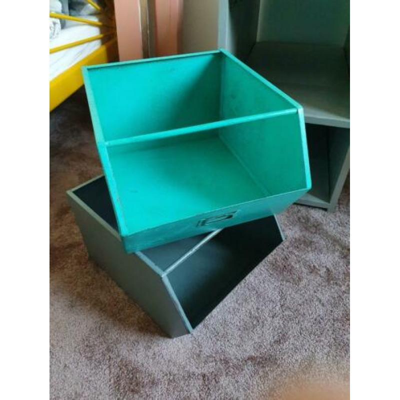 2 metalen opbergbakken kidsdepot
