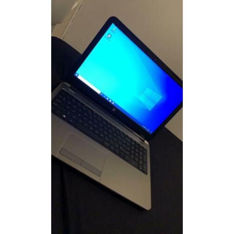 Mooie hp laptop moet vandaag weg