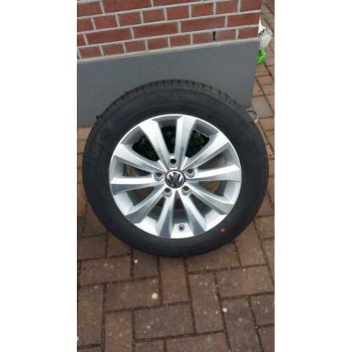 Volkswagen Golf 16 inch velgen met zomerbanden: