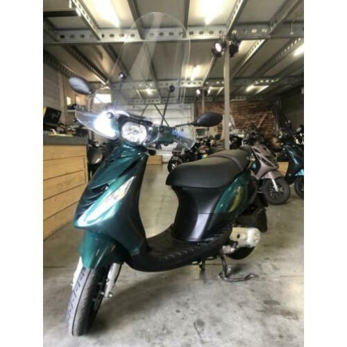 Piaggio Zip 45km Jaguar Green 45km BJ:08-2019 KM:1084 UNIEK