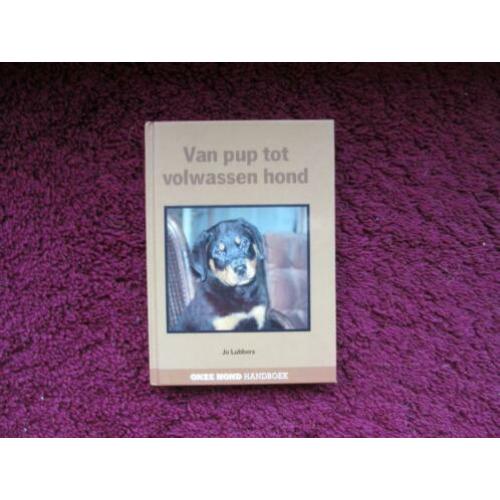 Van pup tot volwassen hond boek