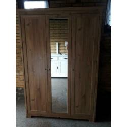 Hemnes kledingkast