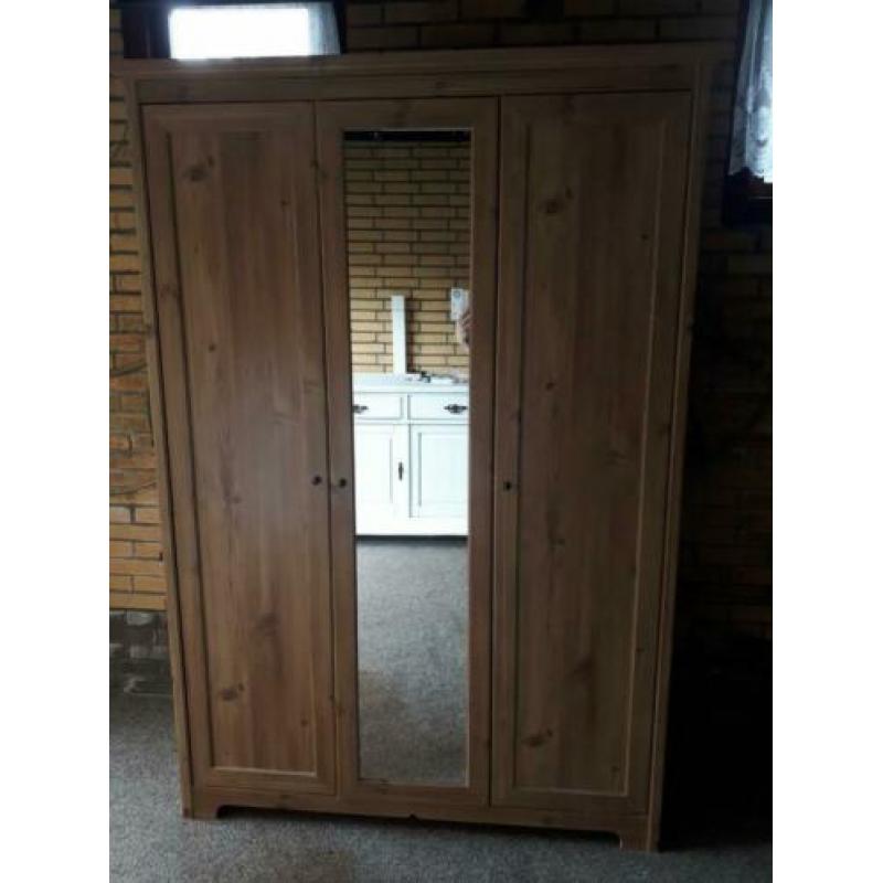 Hemnes kledingkast