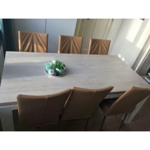 6 Mooie echt leren stoelen camel kleur