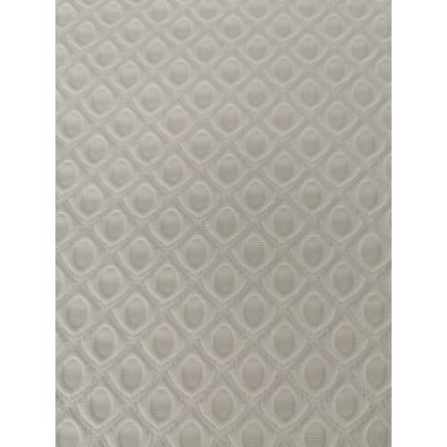 Mooie witte zware gordijnen.