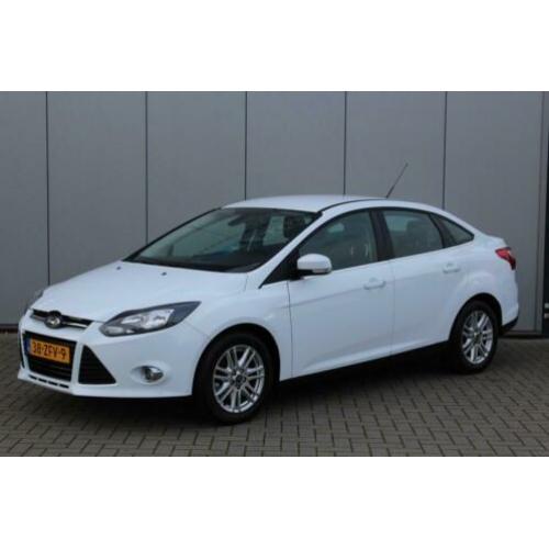 Ford FOCUS 1.0 ECOBOOST TITANIUM AIRCO 5 DEURS NAVIGATIE PAR