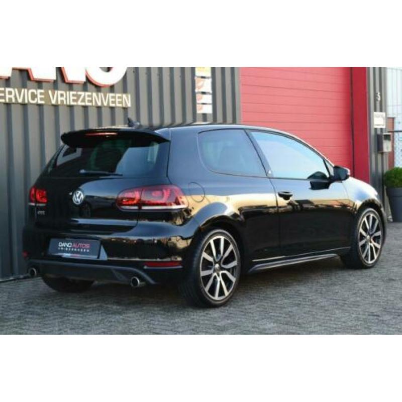 Volkswagen Golf 2.0 GTI 211PK Adidas 2010 Zwart Xenon/Navi/K