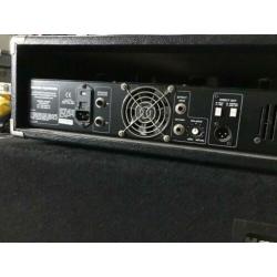 Hartke HA 5500 Bas versterker en Hartke VX210 Bas cabinet
