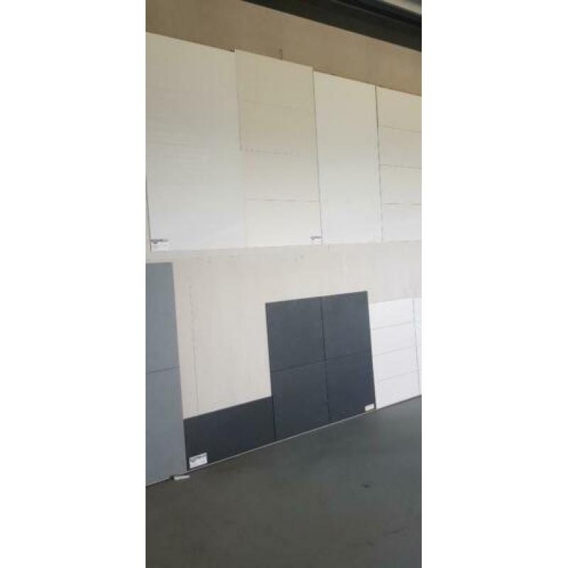 Tegeloutlet - Diverse wand- en vloertegels scherp geprijsd!