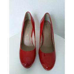 Rode pumps Tamaris maat 39
