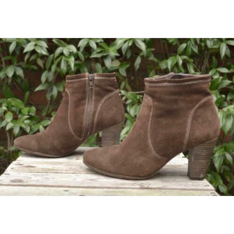 Cellini bruin suede enkellaarzen, mt. 38