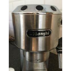 Goed onderhouden DELONGHI dedica koffiemachine - 1 jaar oud