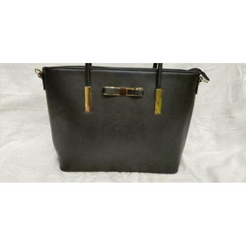 E618 JUST LILI zwarte shopper, nieuw met kaartjes eraan