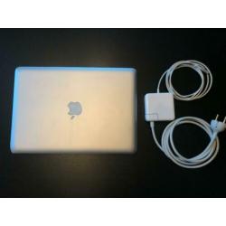 MacBook Pro 13 inch | 2.5GHz | 4GB | 256GB SSD | Mid 2012