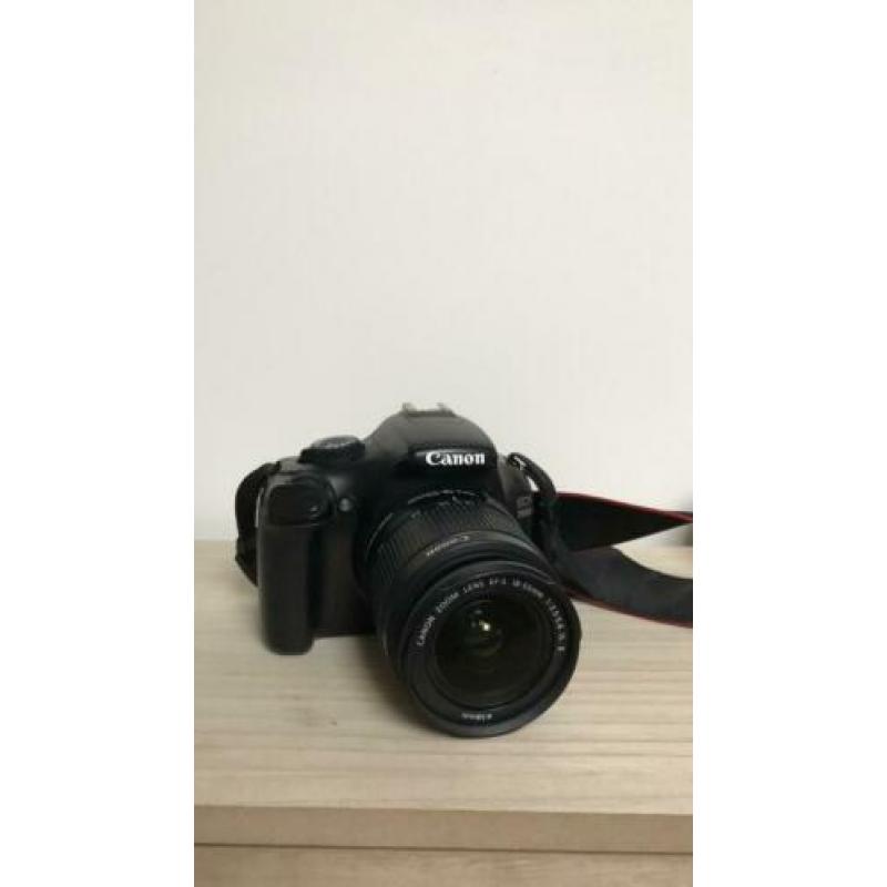 Spiegelreflexcamera canon Eos 1100D met kitlens 18-55 mm