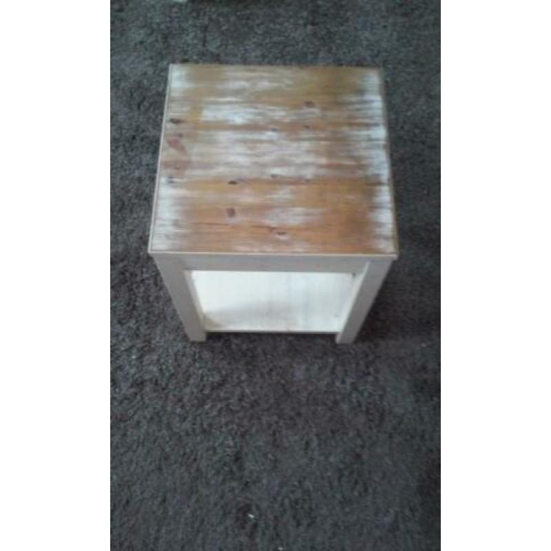 Bijzet tafel
