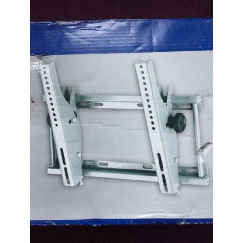 Tiltable LCD Wall