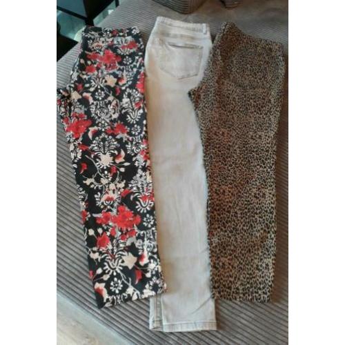 3 (merk)broeken, maat 44