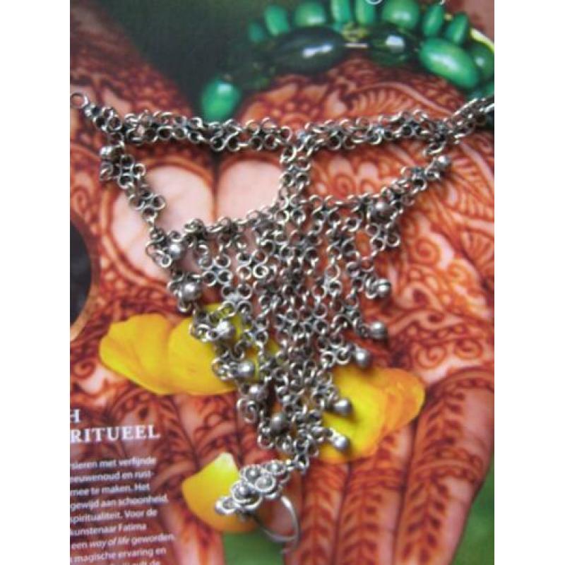 hand ketting en armbandjes