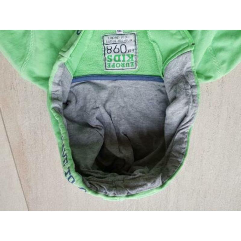 Sweater groen met rits