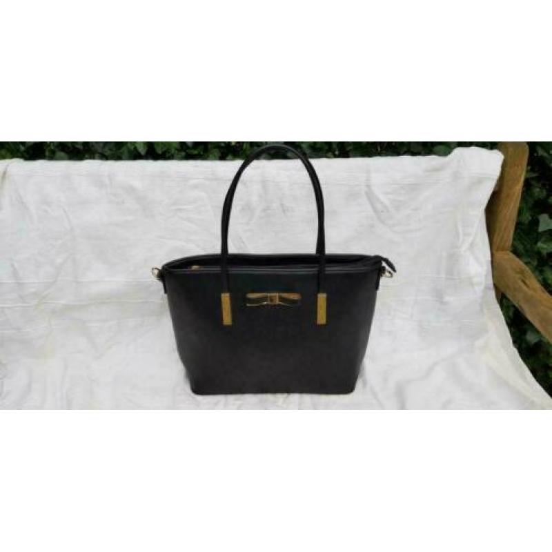 E618 JUST LILI zwarte shopper, nieuw met kaartjes eraan