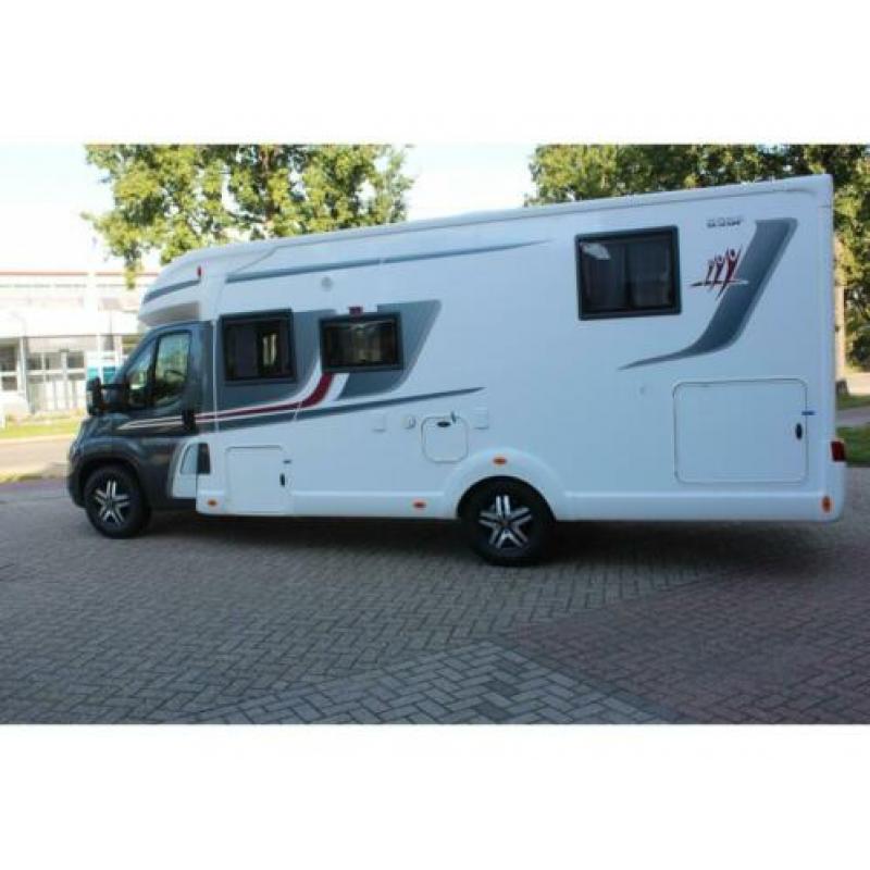 Rapido 696 F 9-Traps Automaat