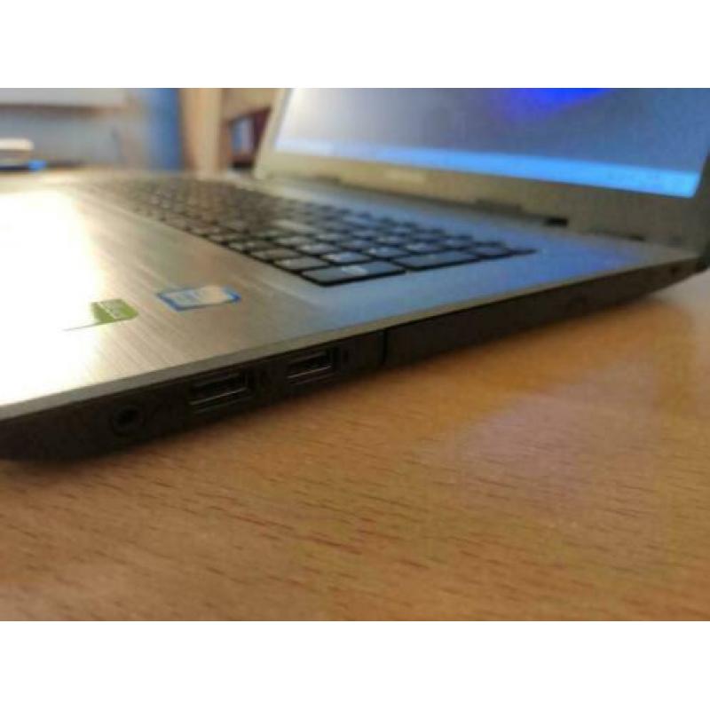 Medion 17.3" i5-6200U/8GB/256GB SSD+1TB HDD/Geforce GT930m