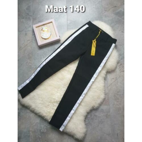 Maat 140 NIEUWE Meisjes Broek/Pantalon BE A DIVA