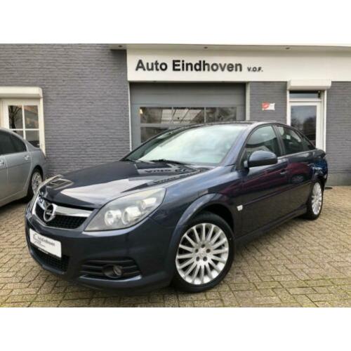 Opel Vectra 1.8 16V GTS,Automaat,Airco,Nw Type 2006 €4695,-