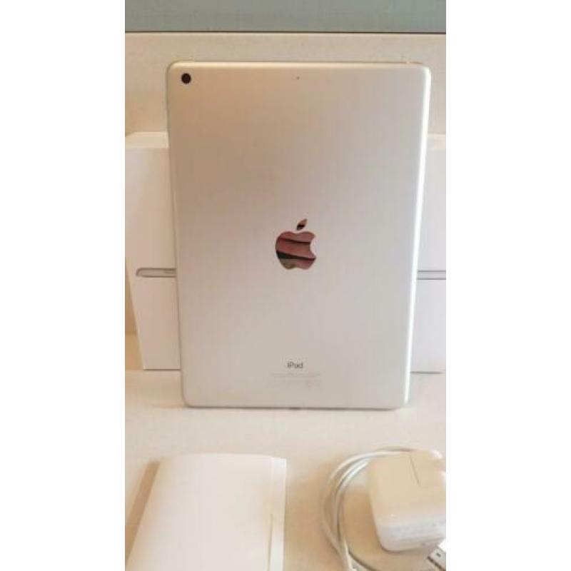 Te koop als nieuw deze Ipad 2017 32Gb