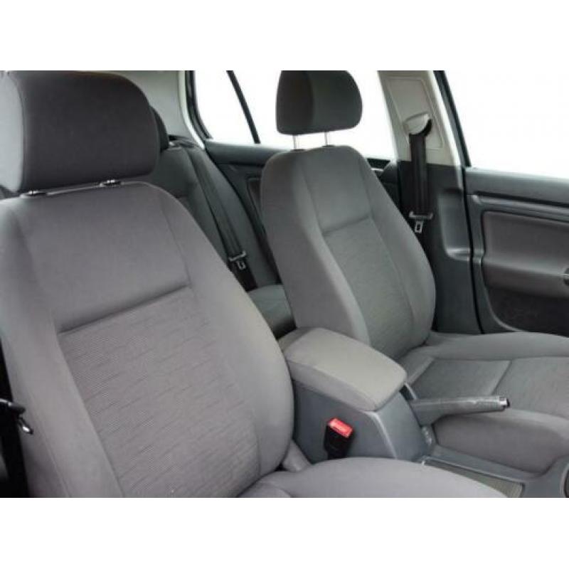 Volkswagen Golf 1.4 FSI 5drs Airco Trekhaak Zeer net! Volled
