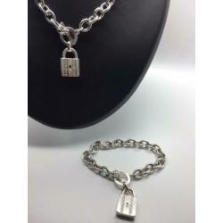 H132 Prachtige zilveren sieraden set van CONCEPTS
