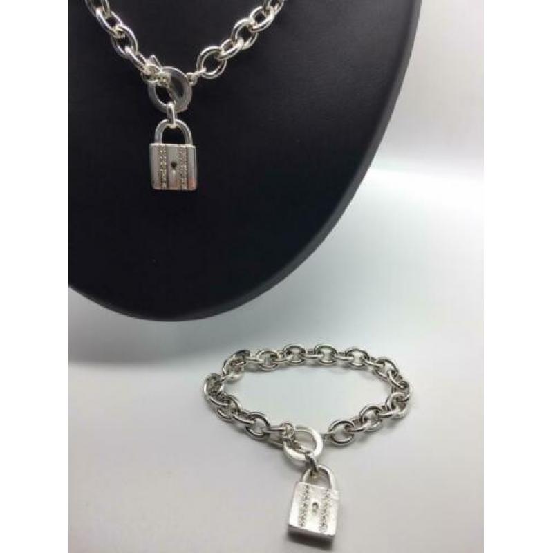 H132 Prachtige zilveren sieraden set van CONCEPTS