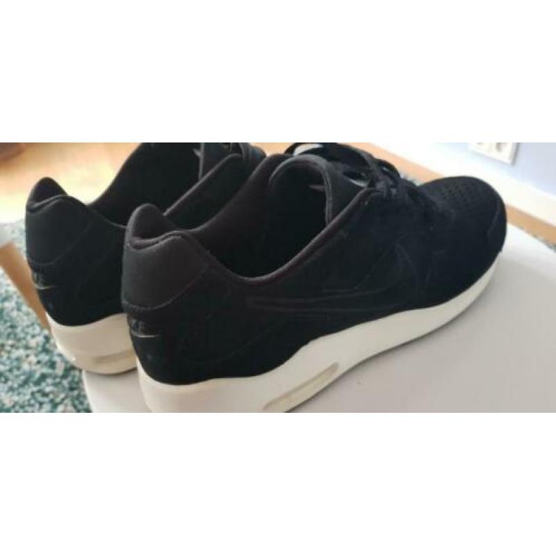 Nike Air Max Guile 44,5