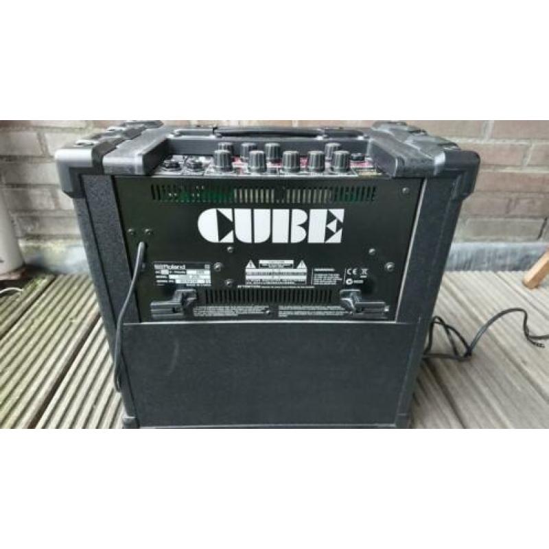 Roland Cube 20 XL gitaar versterker