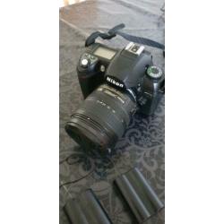 Nikon D70 met Nikkor 18-70 objectief