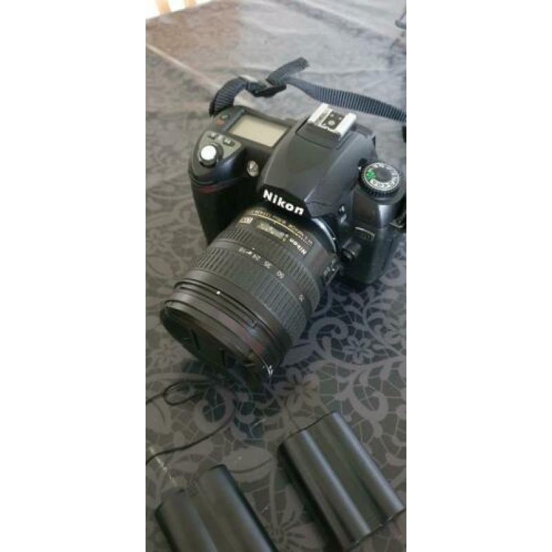 Nikon D70 met Nikkor 18-70 objectief