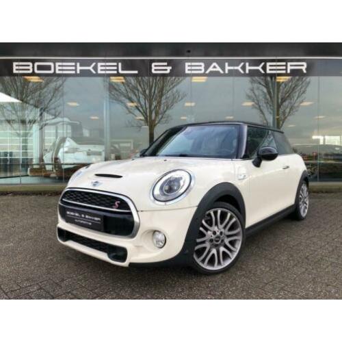 Mini 2.0 Cooper S 192pk Serious Business Automaat Panodak -