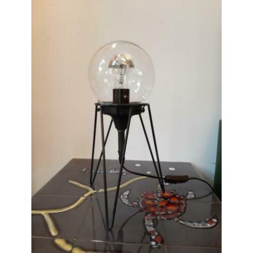 Hairpin tafellamp space age