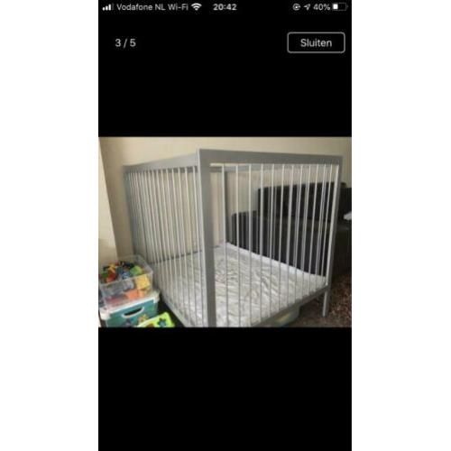 zilverkleurige box smeedijzer