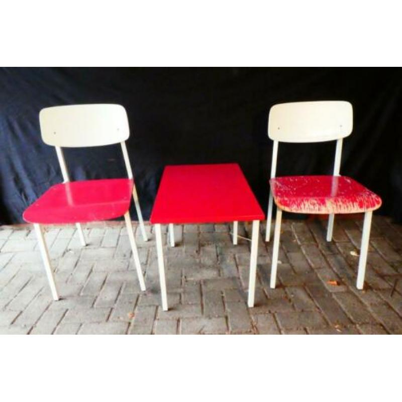 retro slaapkamersetje rood wit van 45 voor 25 euro vintage