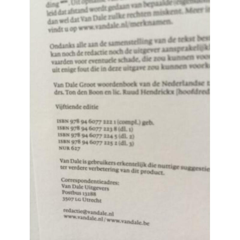 Groot woordenboek vd Nederlandse taal van Dale