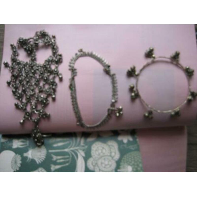 hand ketting en armbandjes