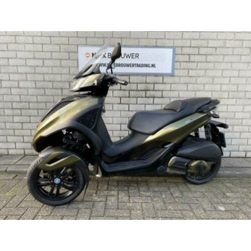 Piaggio MP3 300 LT Sport Olive green unieke kleur (bj 2015)