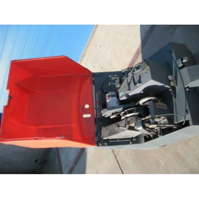 Hako Hamster 700 E veegmachine met lader
