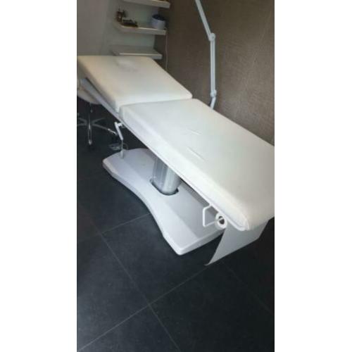 Behandeltafel behandelstoel