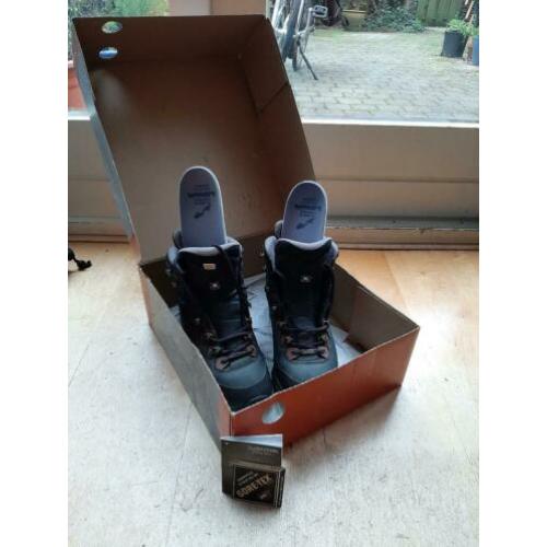 Bergschoenen/wandelschoenen Lowa Mauria GTX maat 39