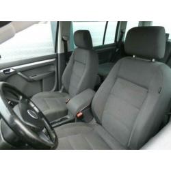 Volkswagen Touran 2.0 TDI Highline AUT/ CLIMA/ CRUISE/ TREKH